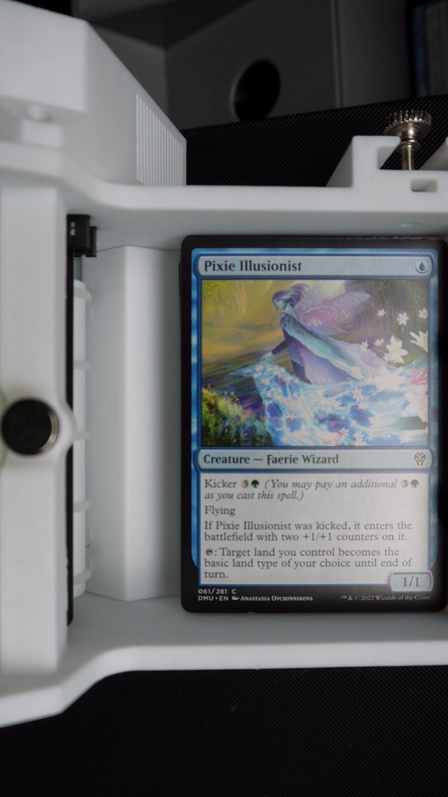 Pixie Illusionist 61 Dominaria United MTG C NM