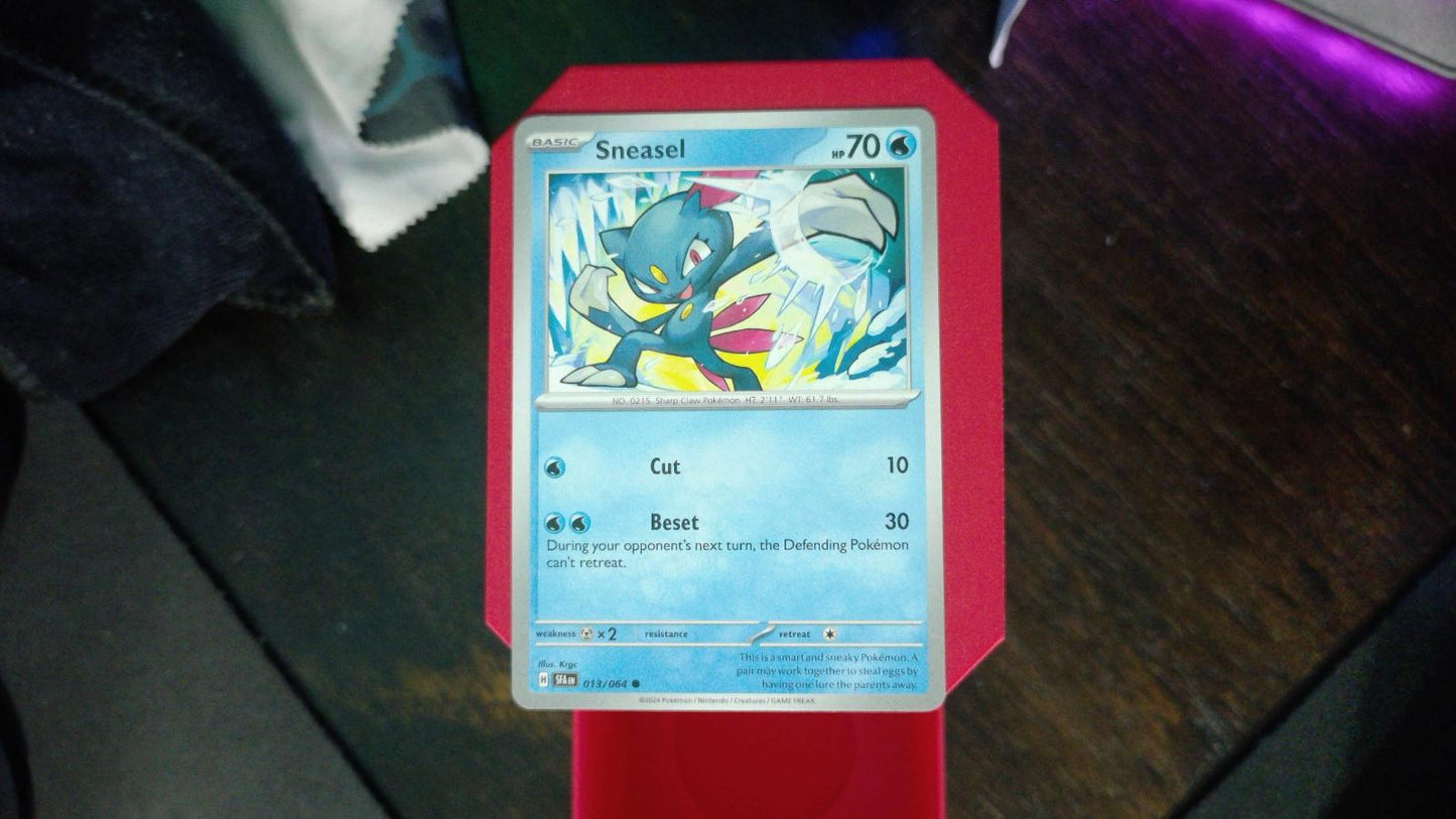 Sneasel 013/064 Shrouded Fable Pokemon C NM