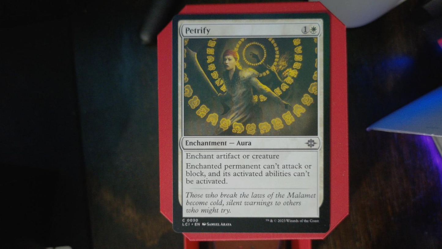 Petrify 30 The Lost Caverns of Ixalan MTG C NM