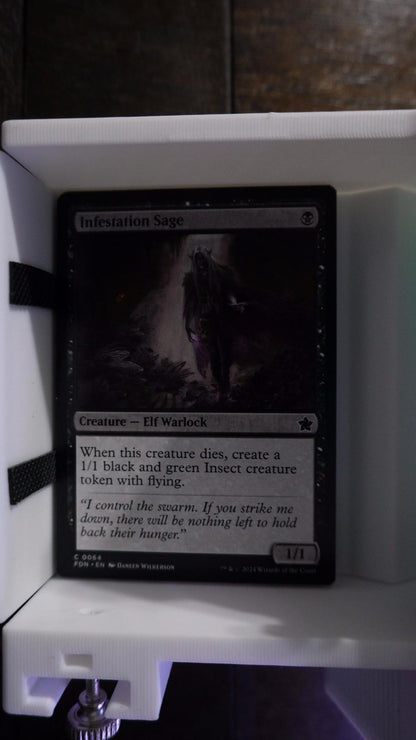 Infestation Sage 64 Foundations MTG C NM