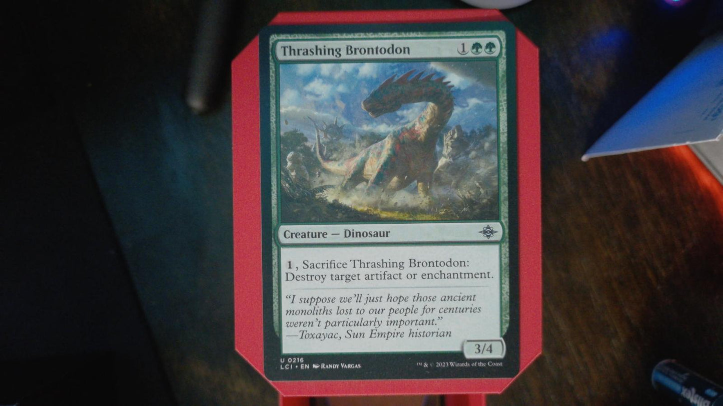 Thrashing Brontodon 216 The Lost Caverns of Ixalan MTG UC NM