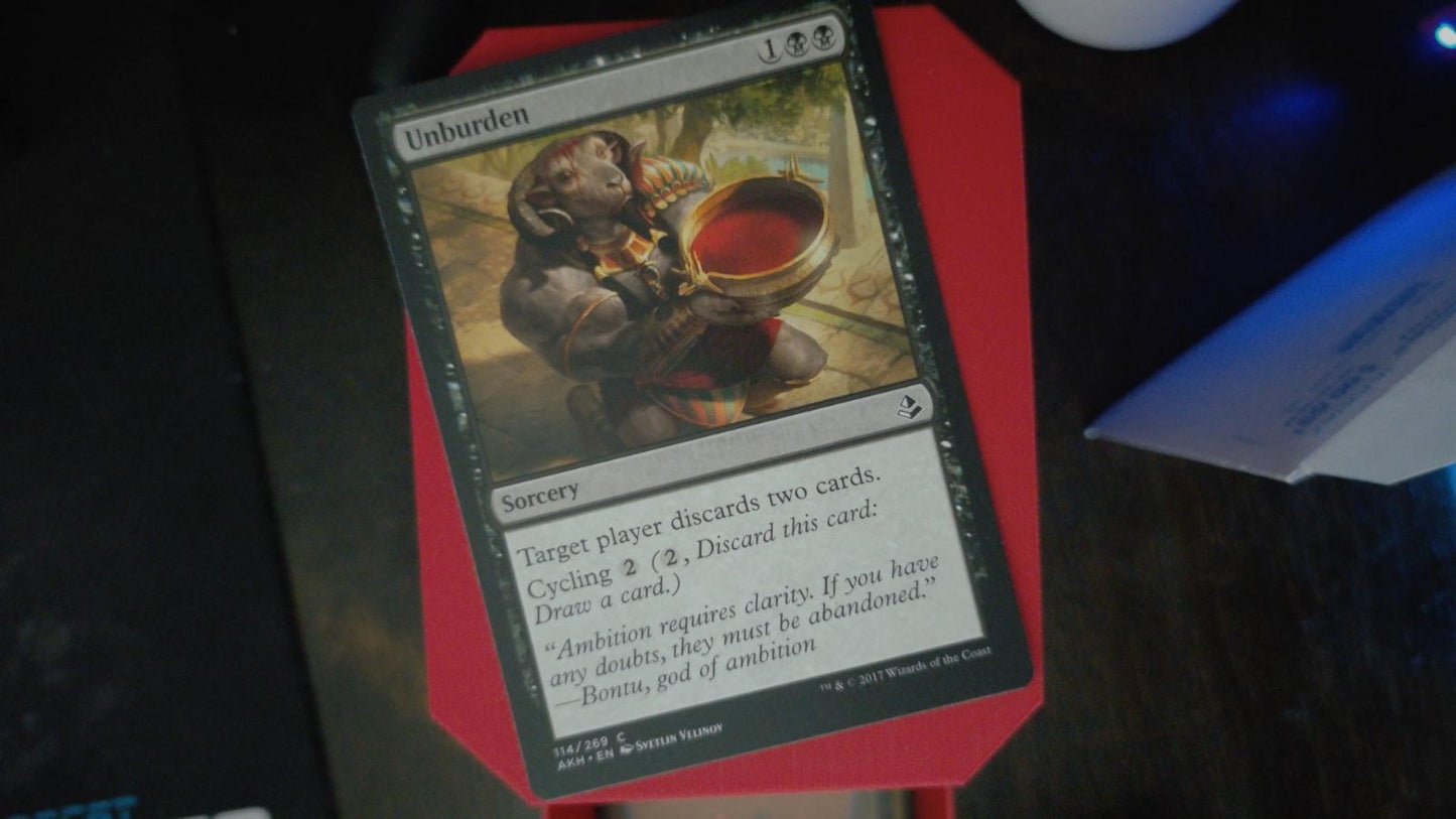 Unburden 114 Amonkhet MTG C LP